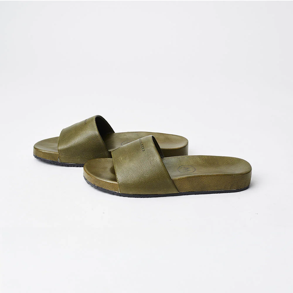 Isola D'Ischia Unisex Travel Slide [SECOND] - Image 19