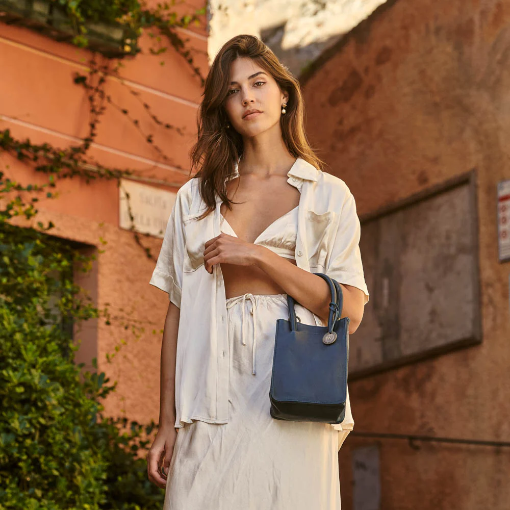 The Düsseldorf Crossbody - Image 80
