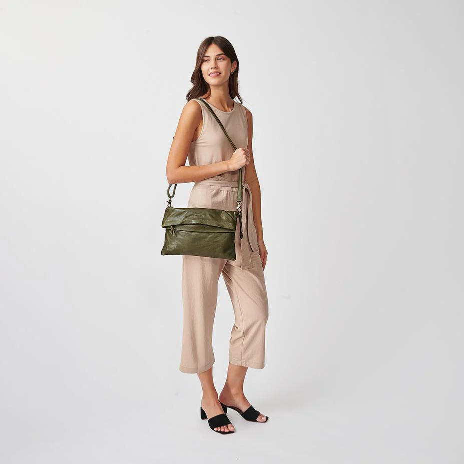The Garda crossbody clutch - Image 59