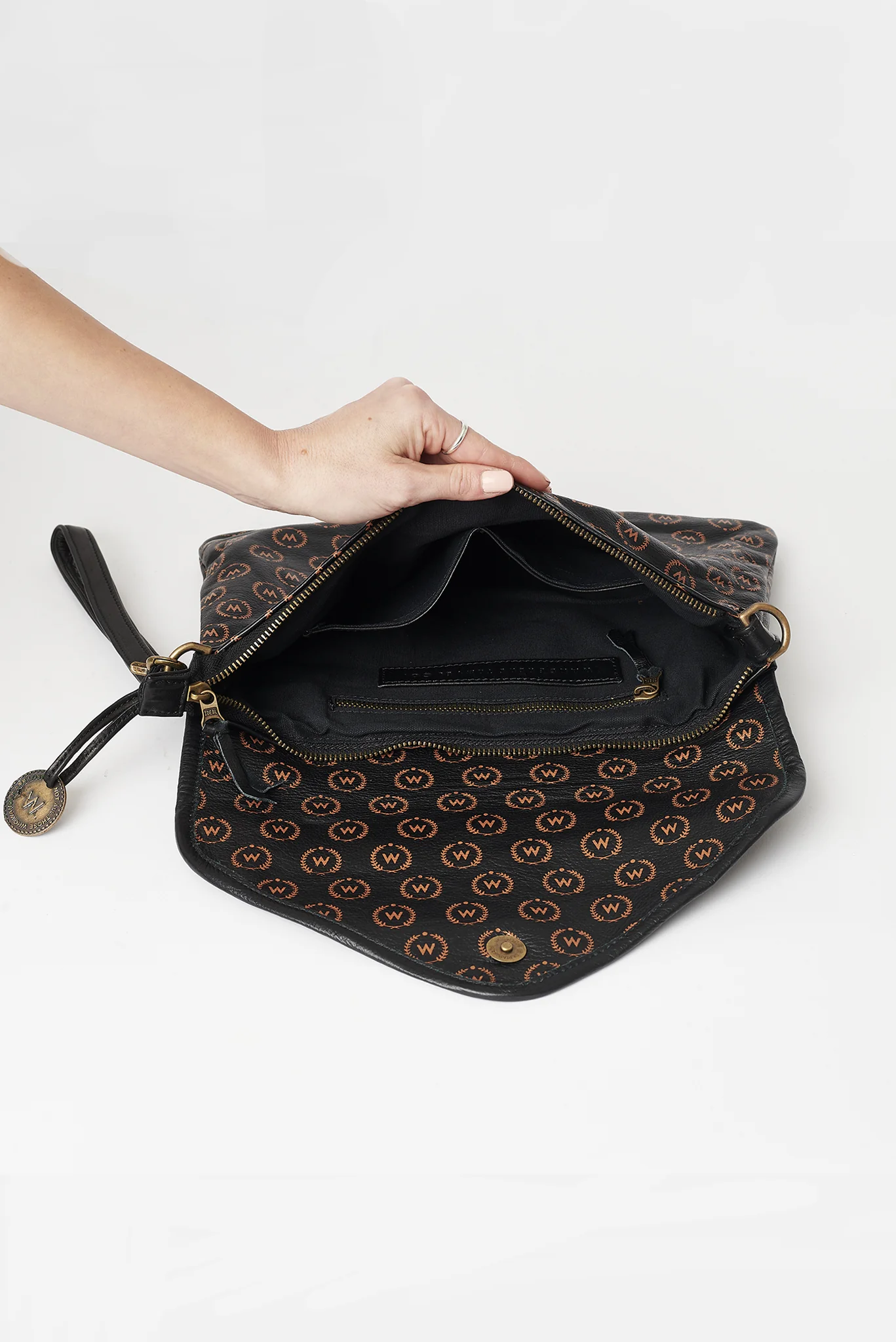 The Marseille Crossbody Clutch [SECOND] - Image 176
