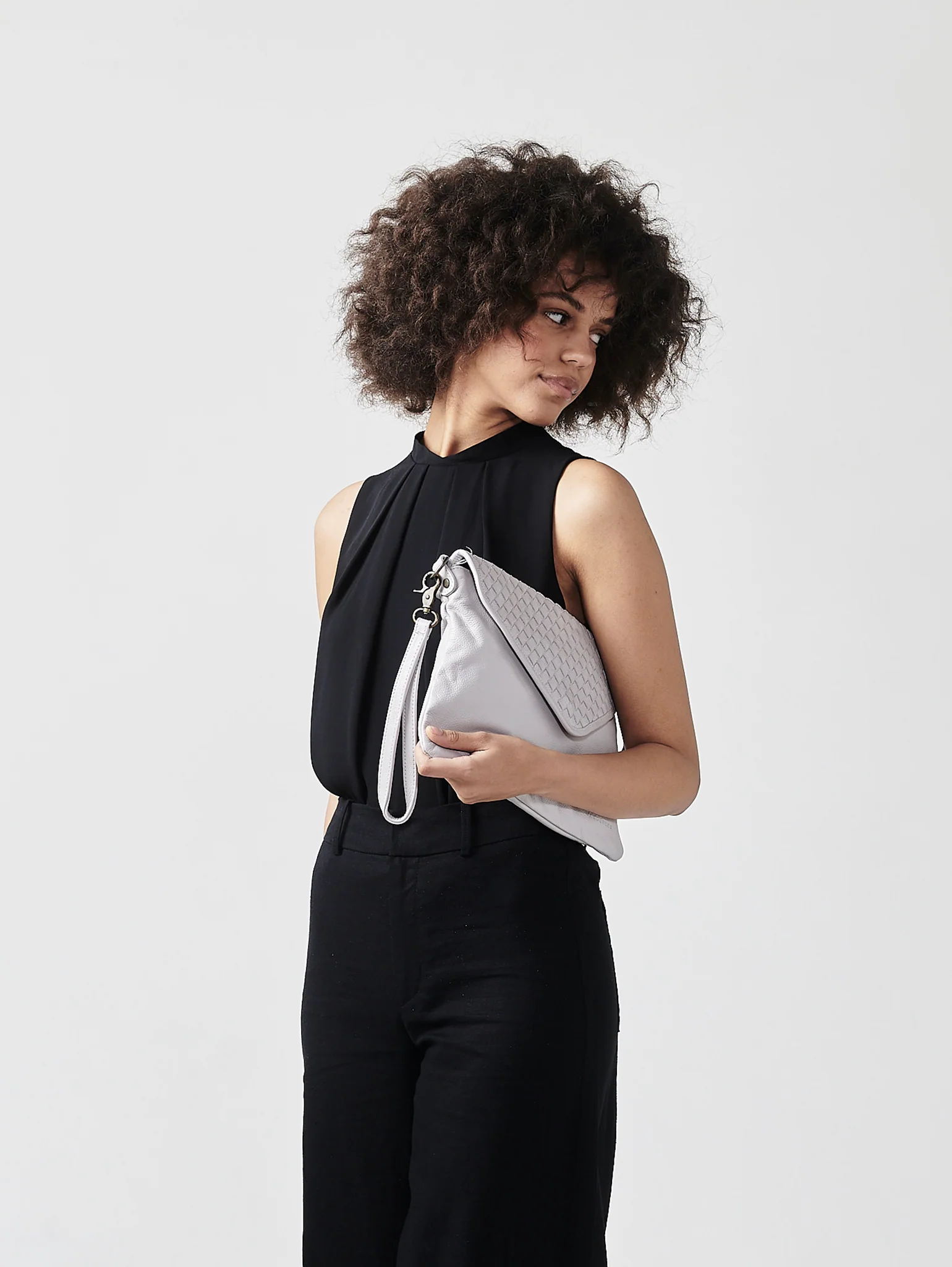 The Marseille Woven Crossbody Clutch [SECOND] - Image 168