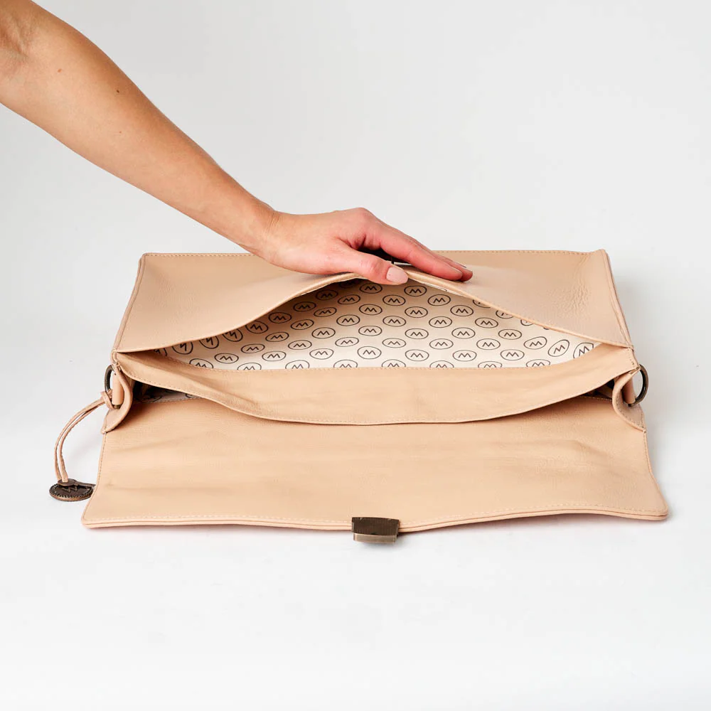 The Pisa Briefcase 16" - Image 32
