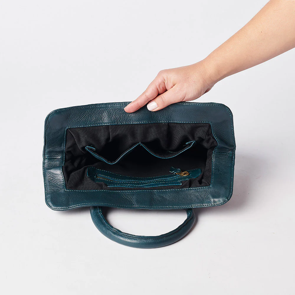 The Vilnius Crossbody - Image 11