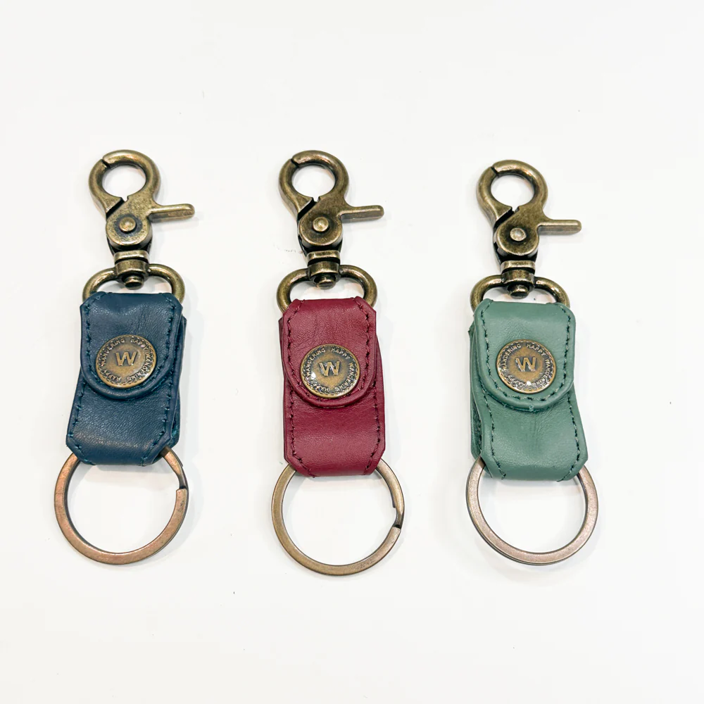 Wanderers Leather Clip Keyring - Image 36